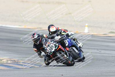 media/Oct-05-2025-CVMA (Sun) [[beeef4f201]]/Race 10-Formula Lightweight Twins Shootout/